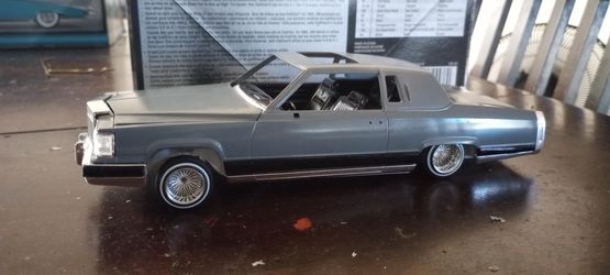 Model Kit Cadillac