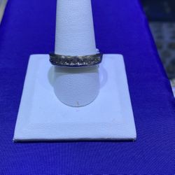 10KT White Gold Diamond Ring