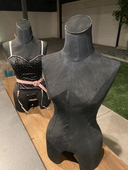 Pinnable Female Mannequin Busts
