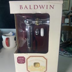 Baldwin Tissue Holder