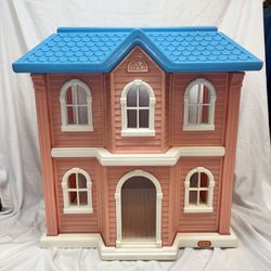 Vintage 1990 Little Tykes Barbie Doll  Playhouse 