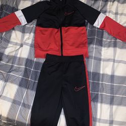 Nike Boys Jogger Outfit