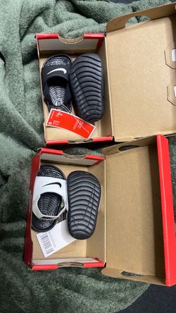 Nike sandals 4c