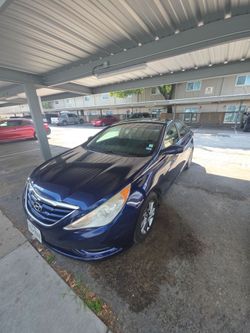 2013 Hyunday Sonata *CLEAN TITLE*