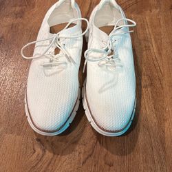 Lezta Canvas Dress Sneaker