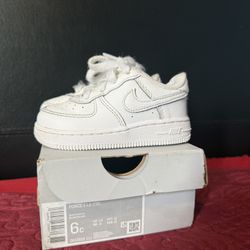 Air Force 1 Size 6c Kid