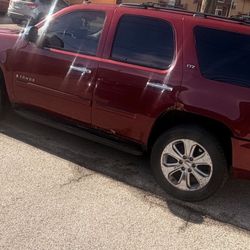 07 Chevy  Tahoe