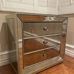 Z Gallery Night Stand 