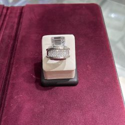 10k White Gold Ring 