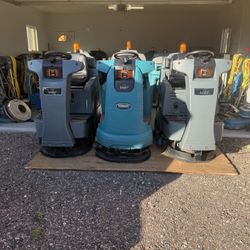 Scrubber Ride On Floor Machines ( READ DESCRIPTION PLEASE)