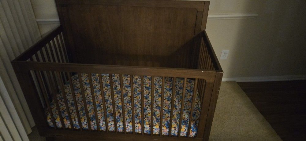 Baby Crib FrEe