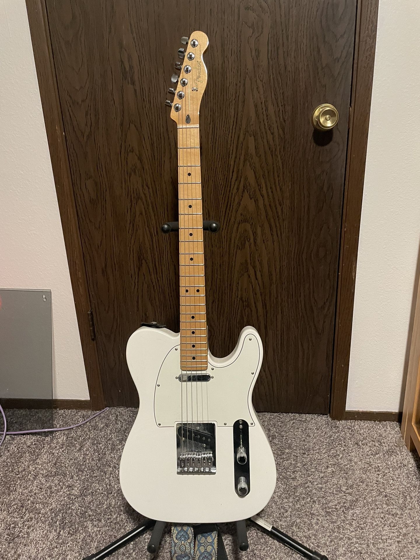 Fender Telecaster Player +boss Katana Amp