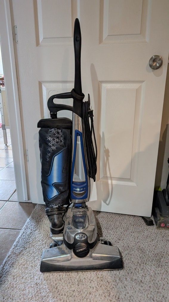 Kirby Vacuum Cleaner With Extra Belt.