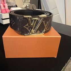 Brown Ļv symbol belt 