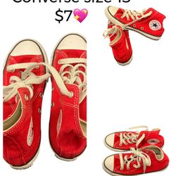 CONVERSE SHOES UNISEX  KIDS SIZE 13 💖💖