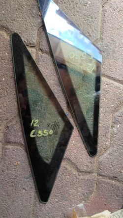 Mercedes 2012 E550 Window Corner Parts Glass