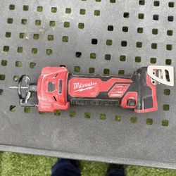 M18 18V Lithium-Ion Cordless Drywall Cut Out Rotary Tool