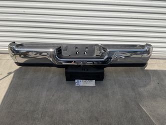 2019 2025 DODGE RAM 2500 REAR BUMPER CHROME W/ STEP & PARK ASSIST OEM