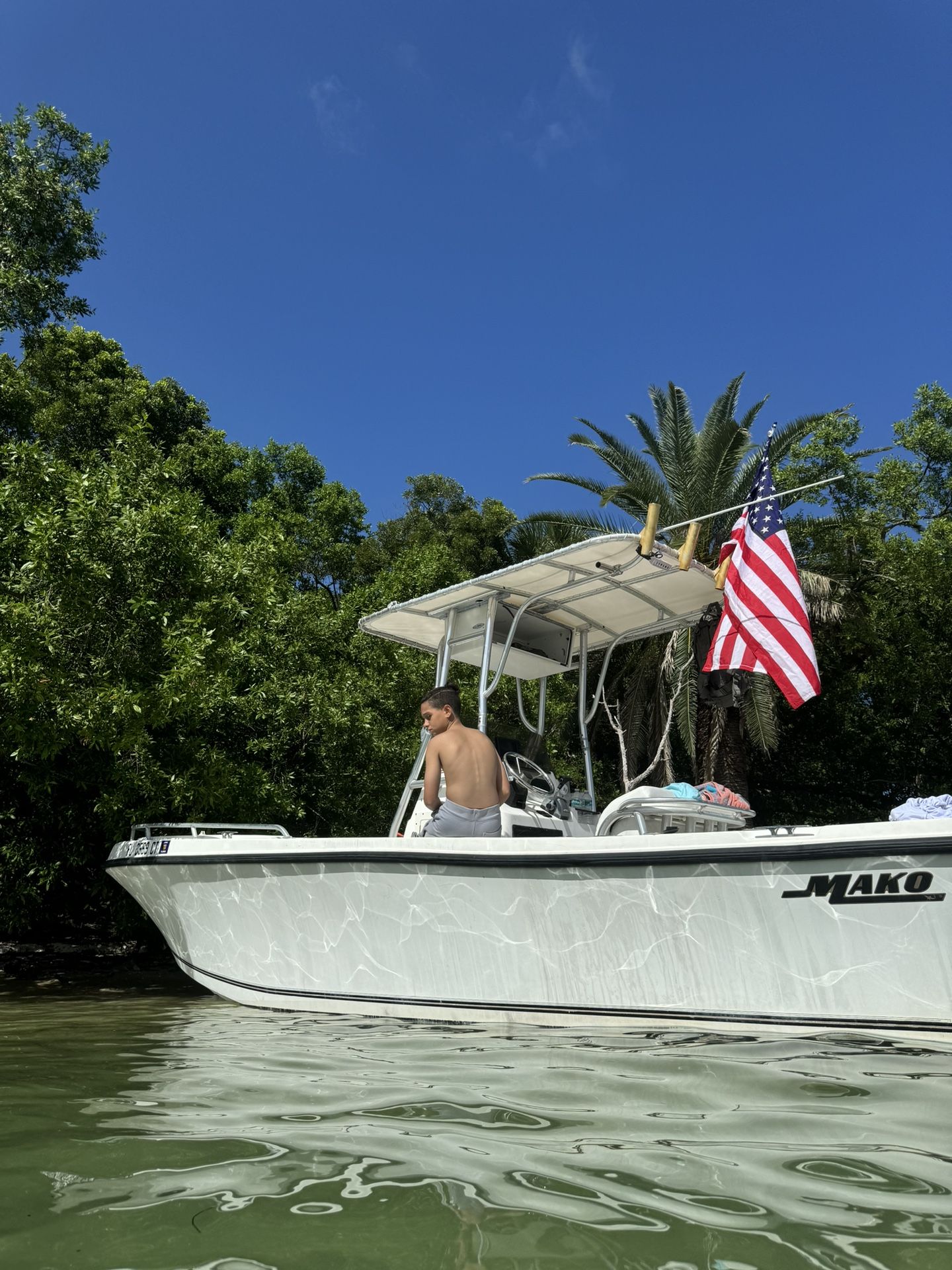 Mako 2001 22 feet