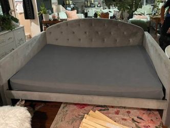 Day bed