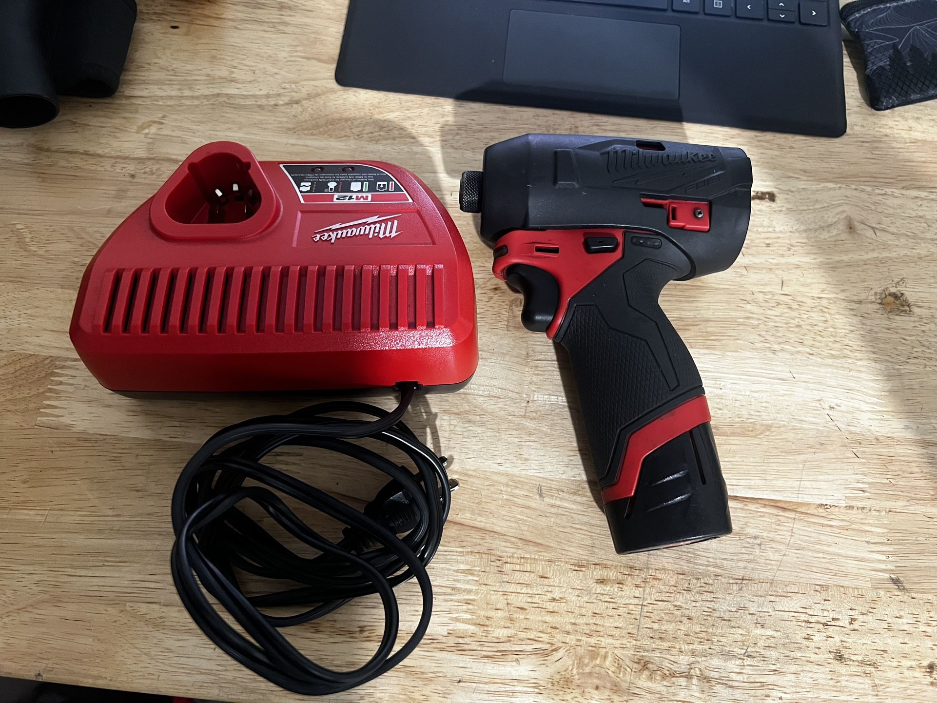 Milwaukee M12 1/4 Hex Impact Driver