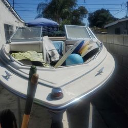 Bayliner Boat