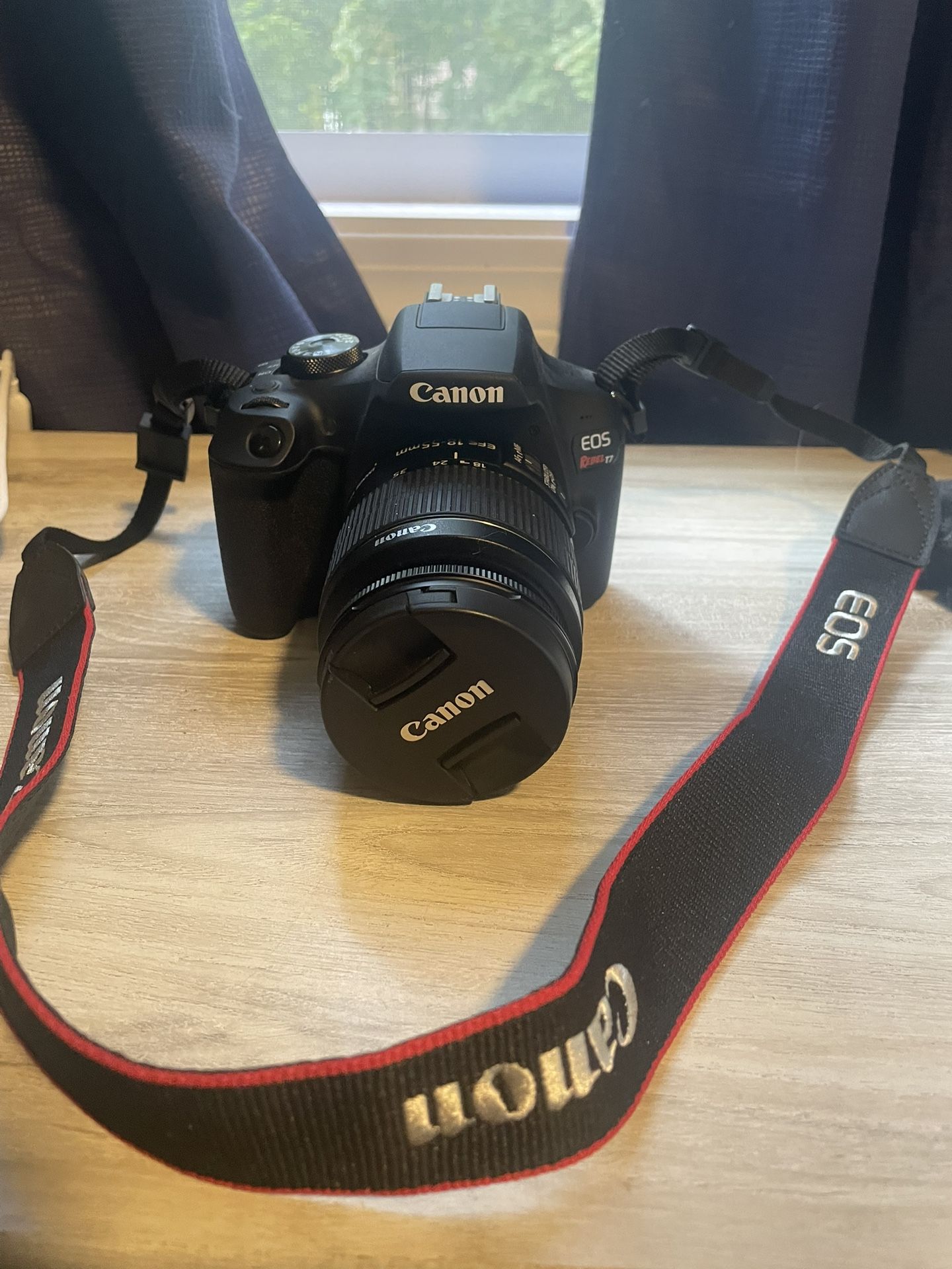 Canon Rebel EOS T7