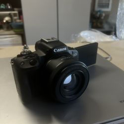 Canon R50 / Vlog Camera