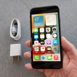 iPhone 8 - UNLOCKED - Like New 