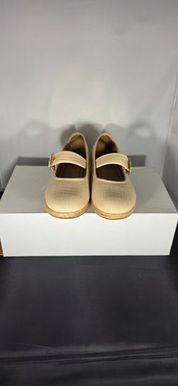 Brand new women shoes
