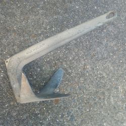 Bruce Boat Anchor 20Kg 44lbs. Excellent Condition. For Pick Up Fremont Seattle. No Low Ball Offers Please. No Trades 