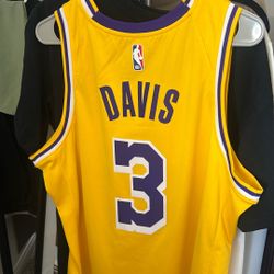 Lakers jersey (Anthony Davis) L