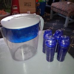 Pur Water Filter Pitcher With 4 Replacement Filters