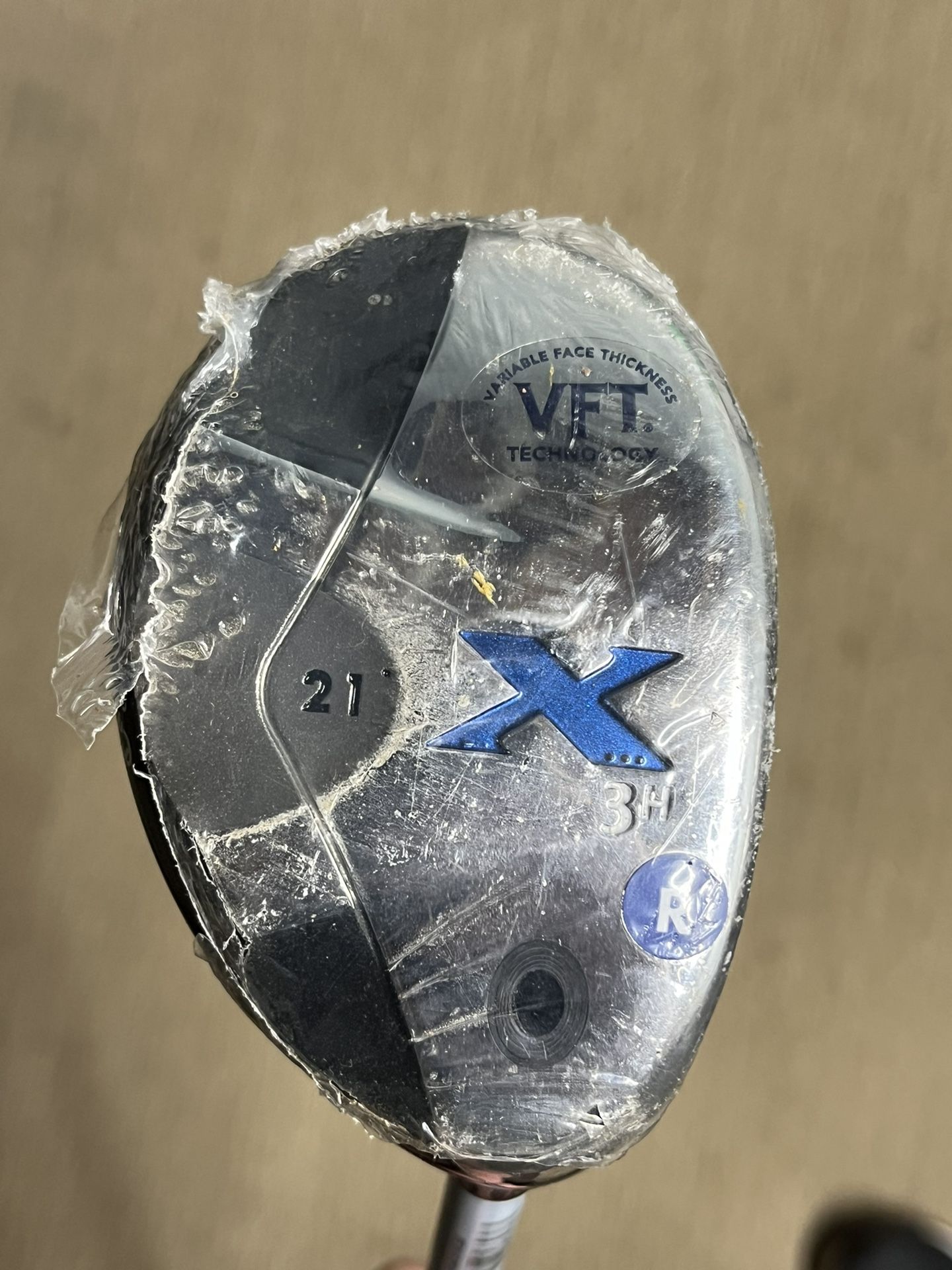 Brand New Unused CALLAWAY X 21° 3H HYBRID REGULAR FLEX CALLAWAY 0954988 & pair of XL-Gloves