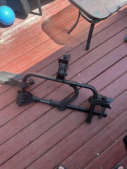 Kuat Transfer V2 Bike Rack for 1 Bike - 1-1/4" and 2" Hitches - Wheel Mount