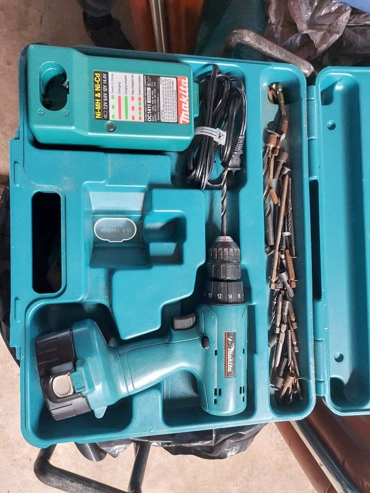 Mikita Battery Operated Drill With Case