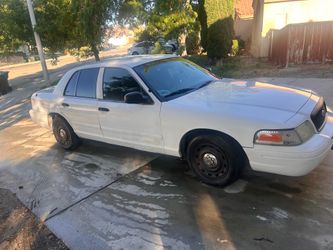 2005 Ford Crown Victoria