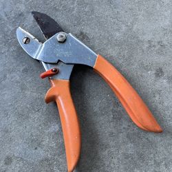 Corona No. 89 Pruning Shears – Heavy Duty Garden Clippers