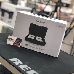 Apature MC 4 Light + Charging Case