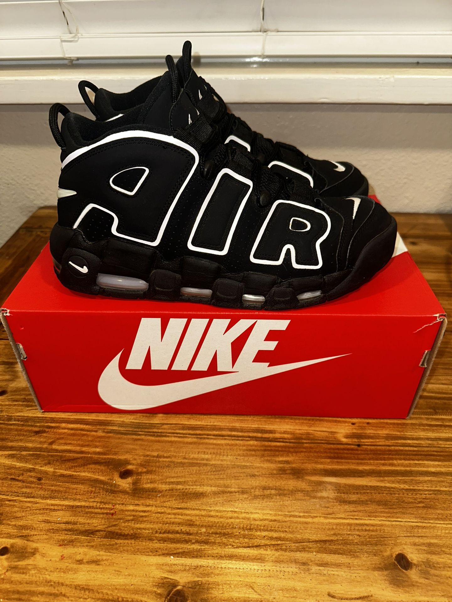 Nike Air More Uptempo Pippen Black And White Size 9.5