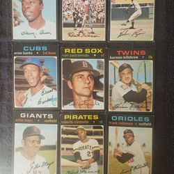 1971 TOPPS BASEBALL SET...MAYS AARON YAS BENCH RYAN ROSE CLEMENTE BANKS NORmuch Much More.. Cards AversE