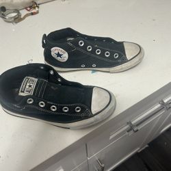 Boys Converse Shoes Size 2 