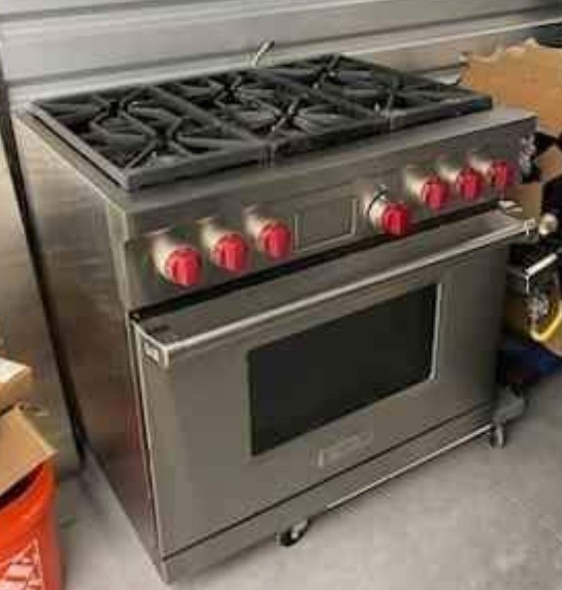 Wolf 36" Staunless Steel Gas Stove dual fuel
