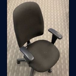 2 Desk Chairs