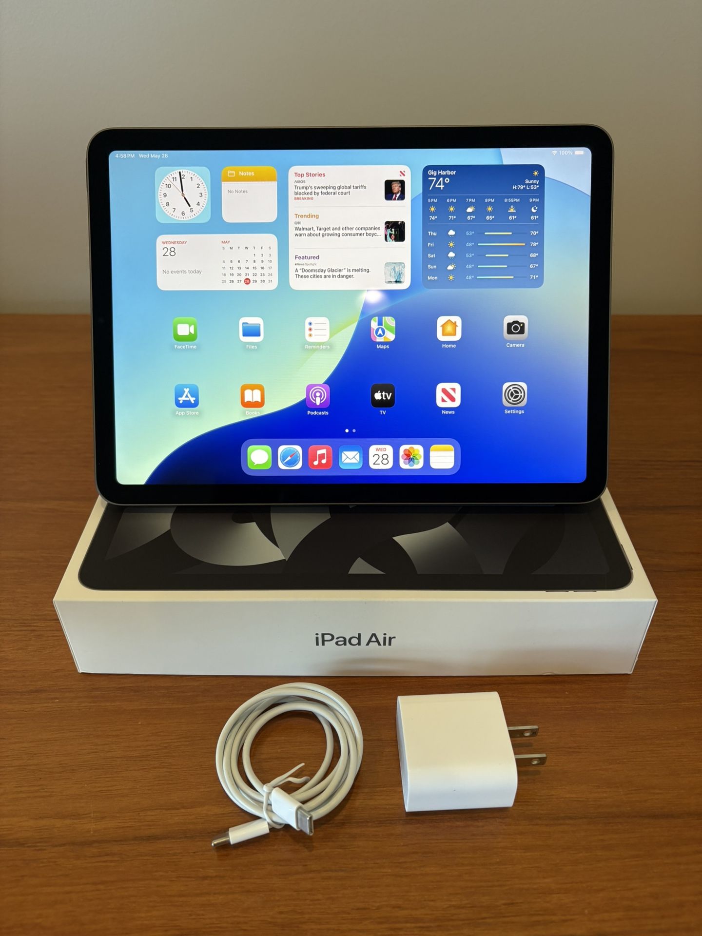 iPad Air 5th Gen Wi-Fi Gray