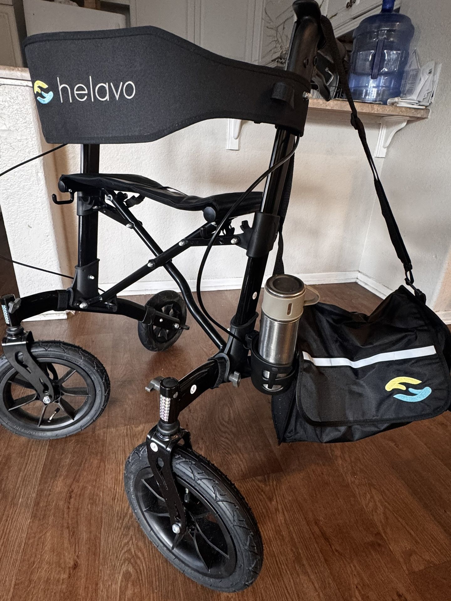 Helavo All Terrain Rollator Walker