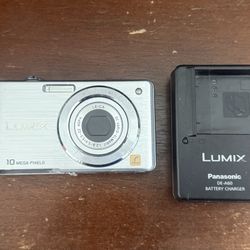 Panasonic LUMIX 10MP Digital Camera