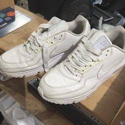 Tenis nike size 10 for men