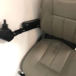MOBILITY CHAIR