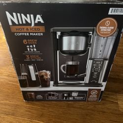 Ninja Hot & Iced  Coffe Market New Never Use 
